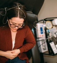 A woman undergoing Biofeedback and Neurofeedback in Peoria IL
